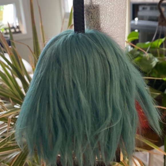 Fendi purse accessory Pom Pom - Picture 2 of 9